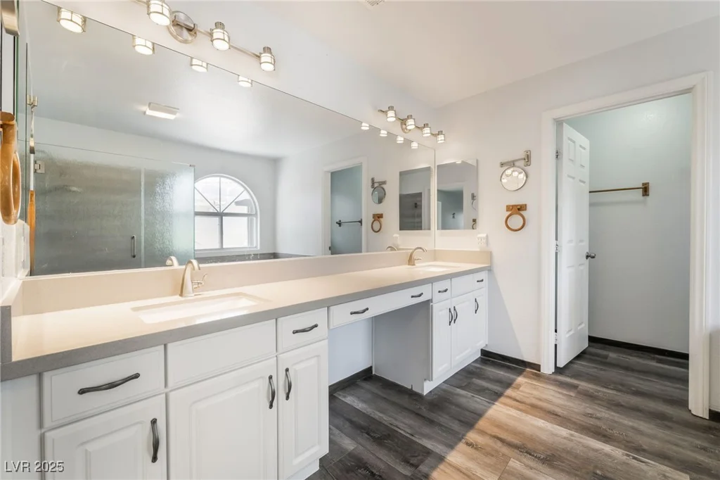 5217 Cold River, Las Vegas, NV 89130