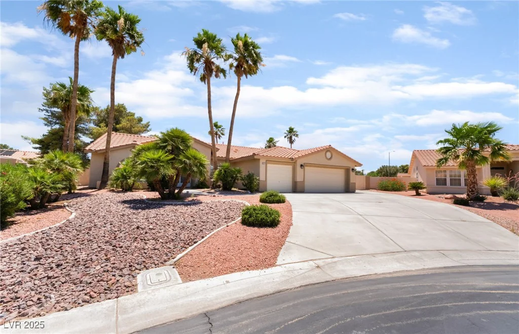 5217 Cold River, Las Vegas, NV 89130