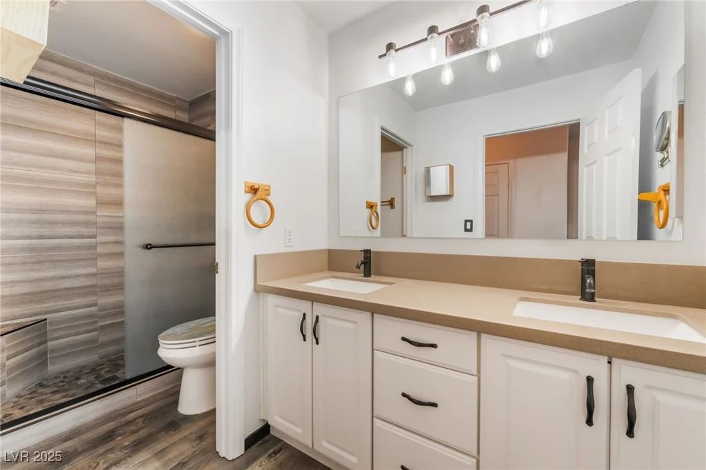 5217 Cold River, Las Vegas, NV 89130