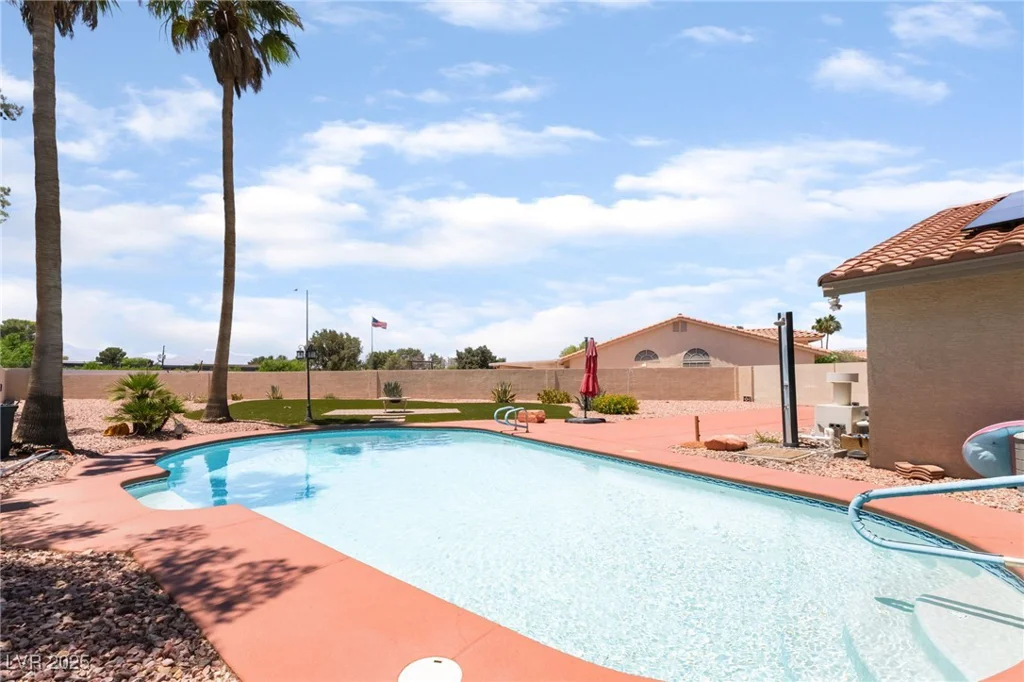5217 Cold River, Las Vegas, NV 89130