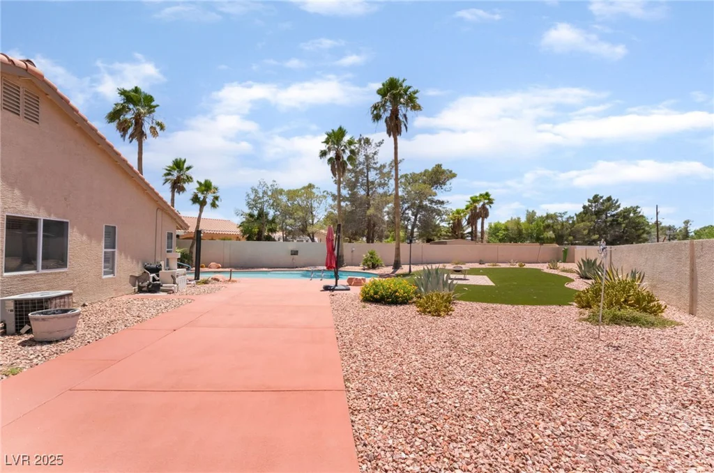 5217 Cold River, Las Vegas, NV 89130