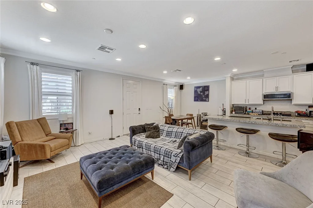 134 Lomita Heights, Las Vegas, NV 89138
