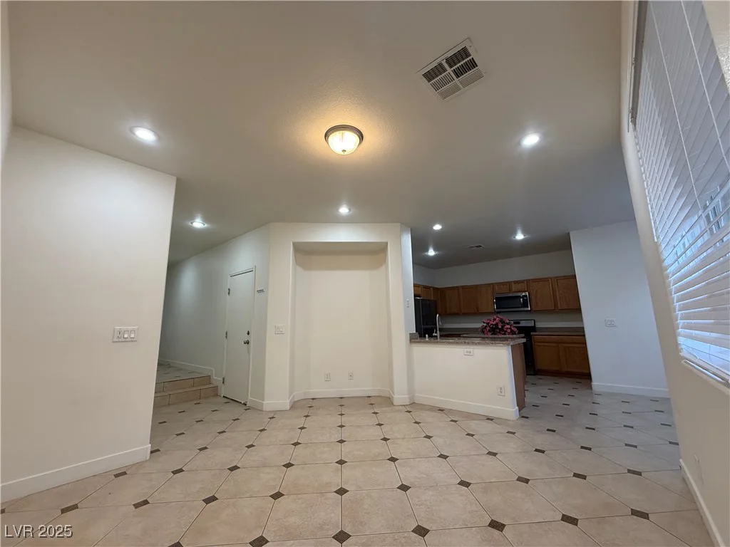 6546 Churnet Valley, Las Vegas, NV 89139