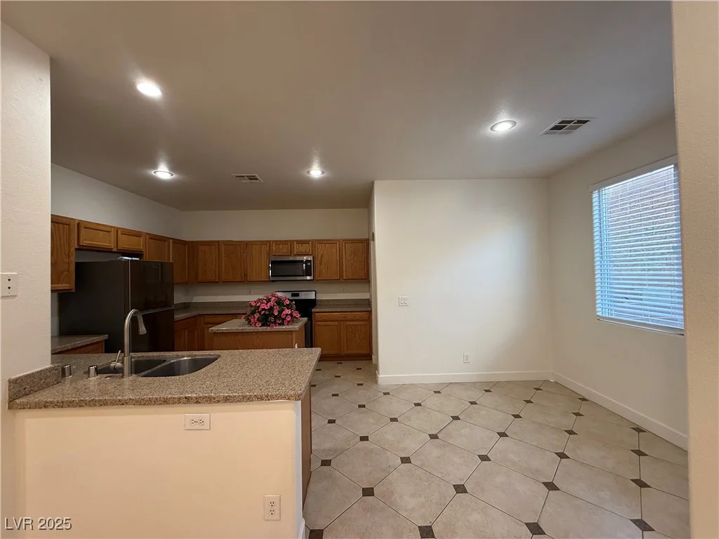 6546 Churnet Valley, Las Vegas, NV 89139