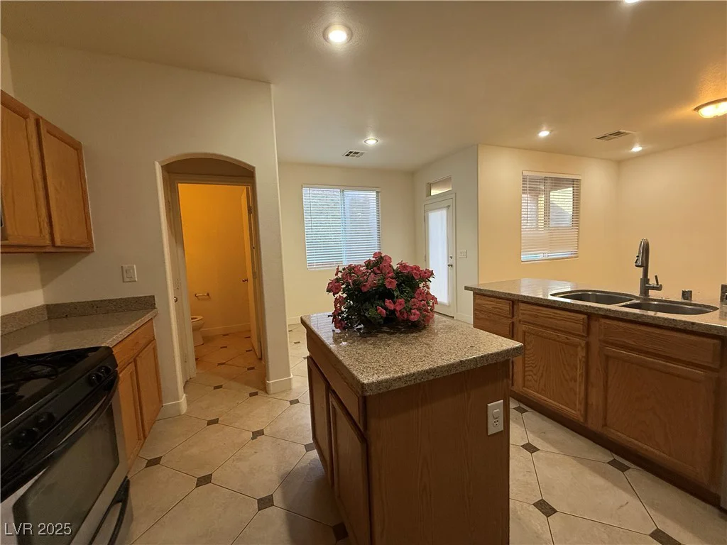 6546 Churnet Valley, Las Vegas, NV 89139