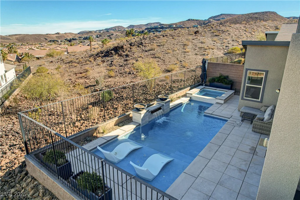 1968 Regal Bluff, Henderson, NV 89052