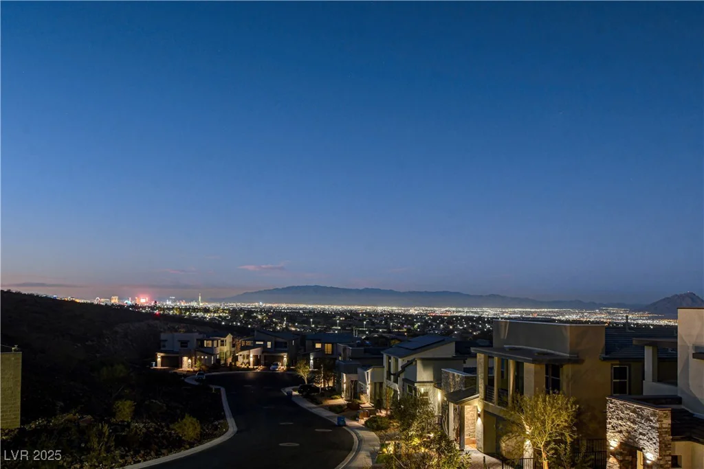 1968 Regal Bluff, Henderson, NV 89052
