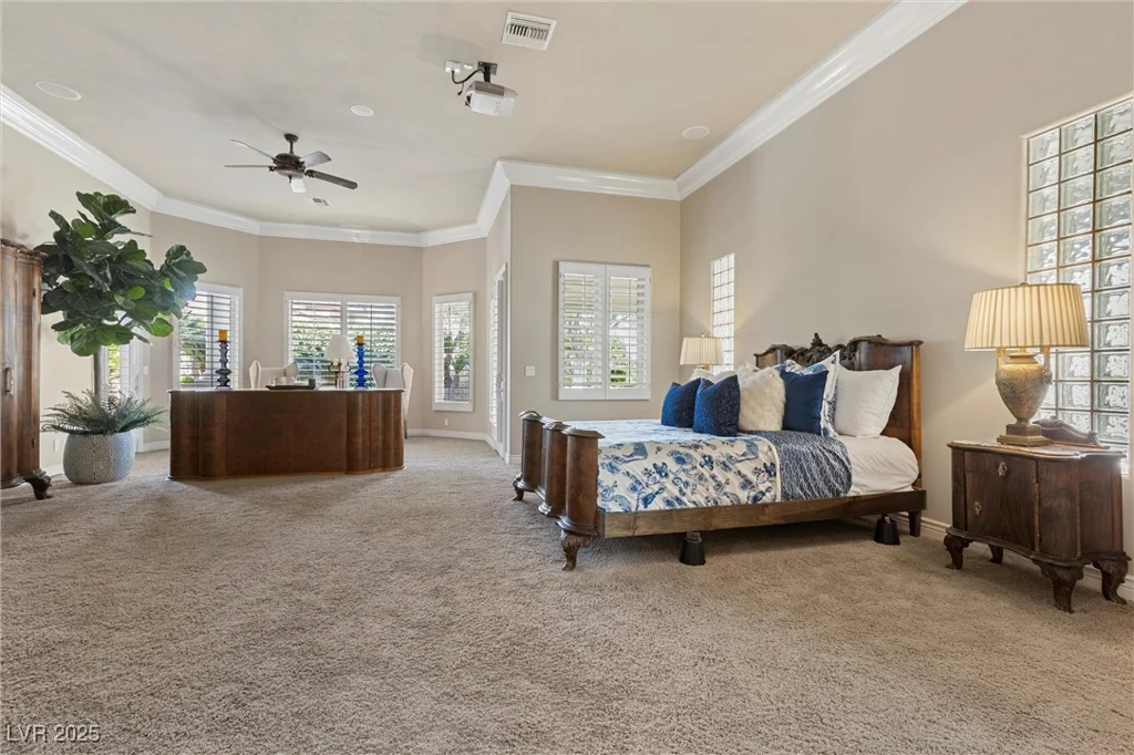 2101 Strada Mia, Las Vegas, NV 89117