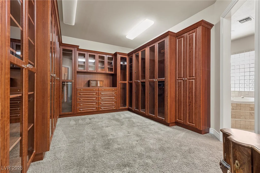 2101 Strada Mia, Las Vegas, NV 89117