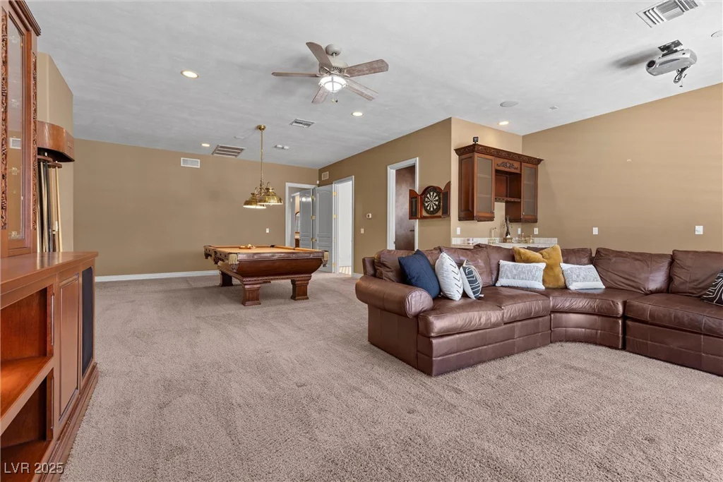 2101 Strada Mia, Las Vegas, NV 89117