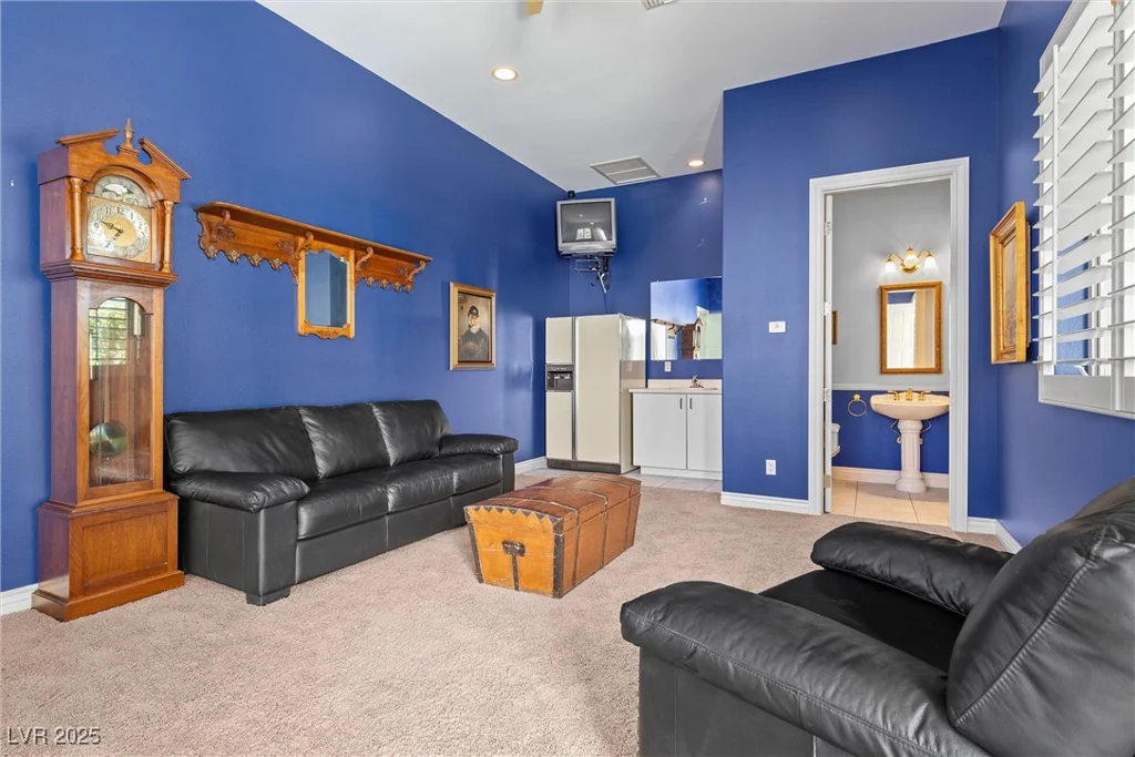 2101 Strada Mia, Las Vegas, NV 89117