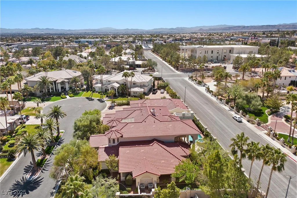 2101 Strada Mia, Las Vegas, NV 89117