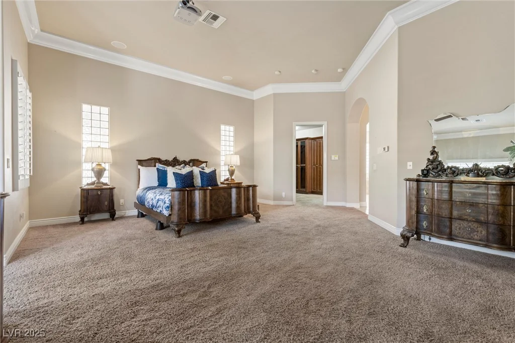 2101 Strada Mia, Las Vegas, NV 89117