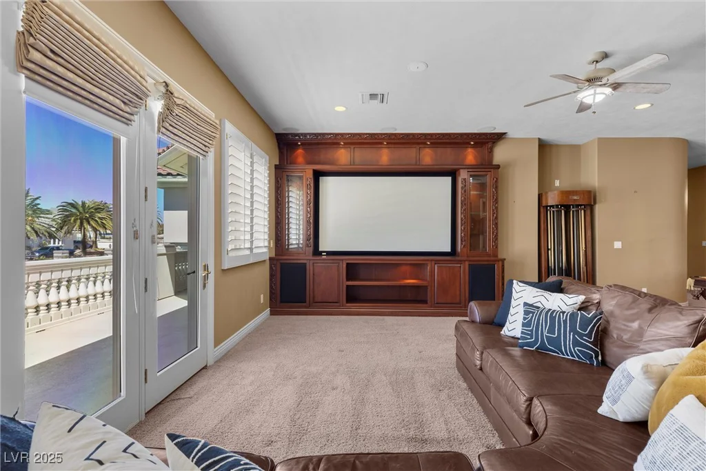 2101 Strada Mia, Las Vegas, NV 89117