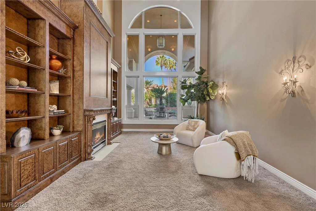 2101 Strada Mia, Las Vegas, NV 89117