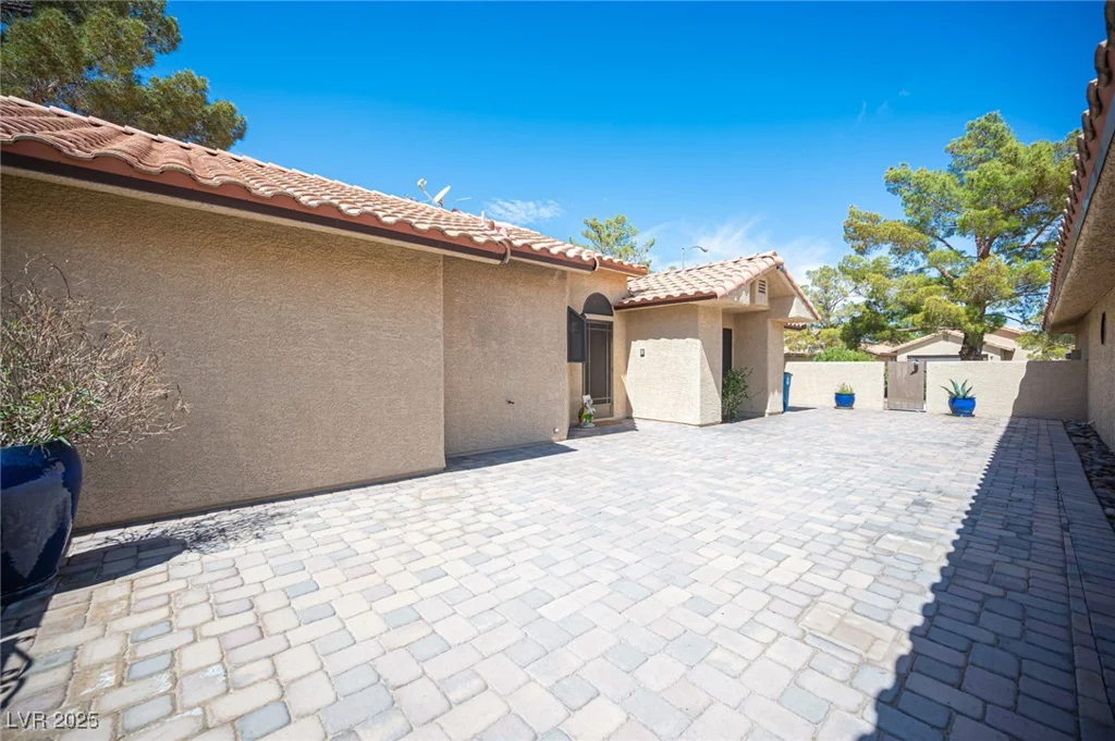 7913 Sailboat, Las Vegas, NV 89145