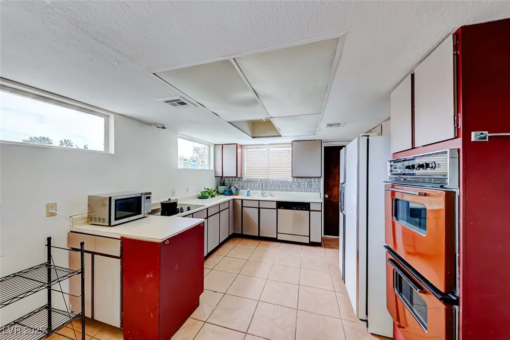 9010 Lone Mountain, Las Vegas, NV 89129