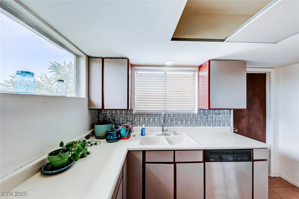 9010 Lone Mountain, Las Vegas, NV 89129