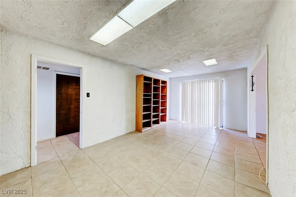 9010 Lone Mountain, Las Vegas, NV 89129
