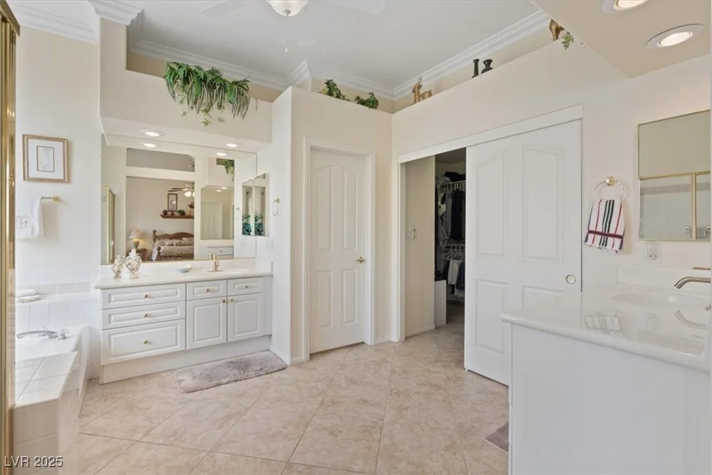 10563 Sunblower, Las Vegas, NV 89135