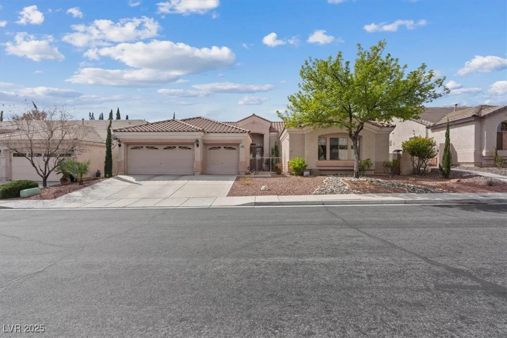 10563 Sunblower, Las Vegas, NV 89135