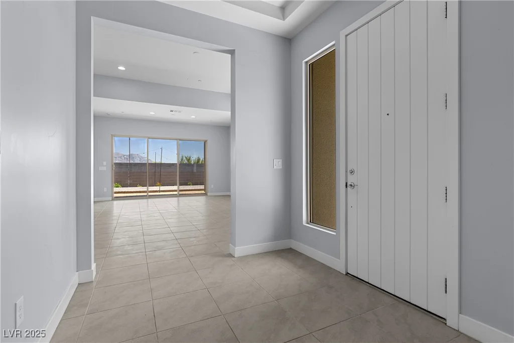 10158 Super Jovian, Las Vegas, NV 89143