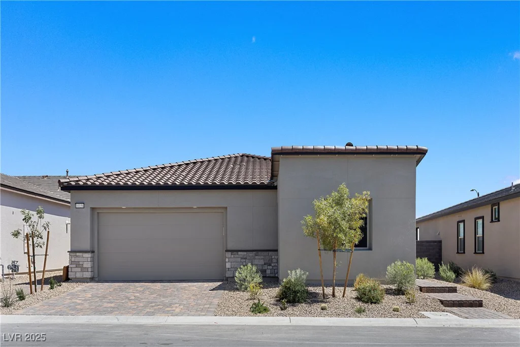 10158 Super Jovian, Las Vegas, NV 89143