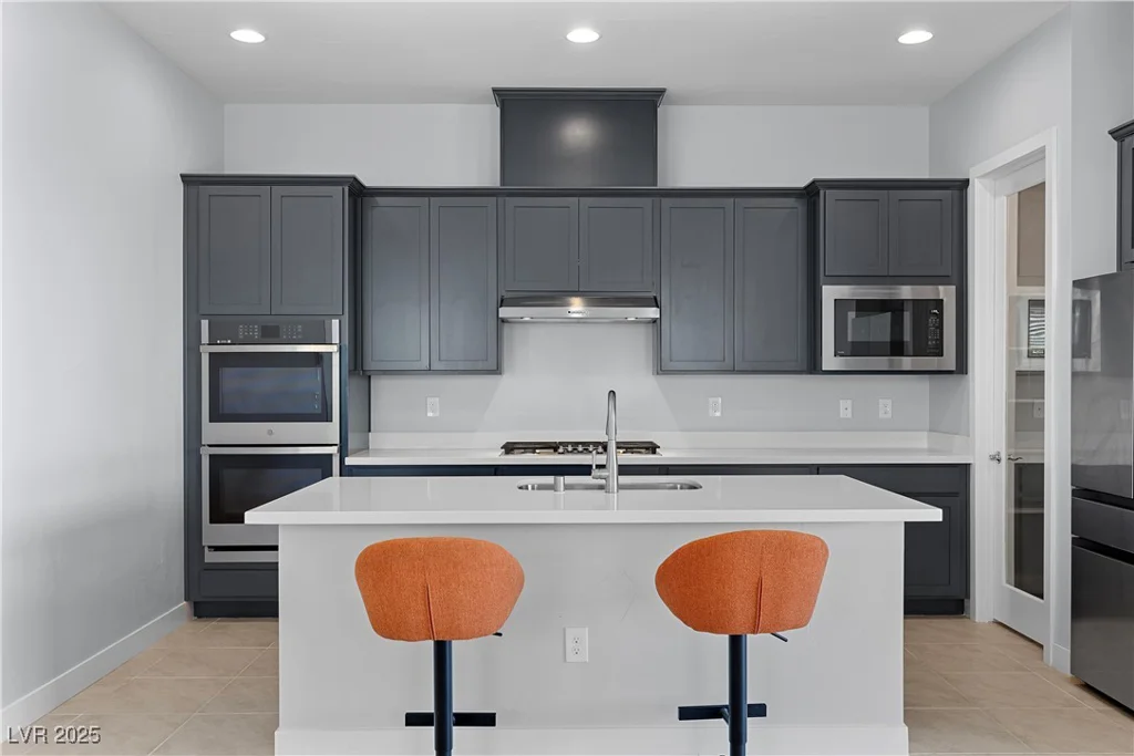 10158 Super Jovian, Las Vegas, NV 89143