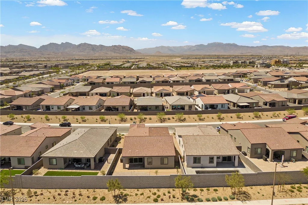 10158 Super Jovian, Las Vegas, NV 89143