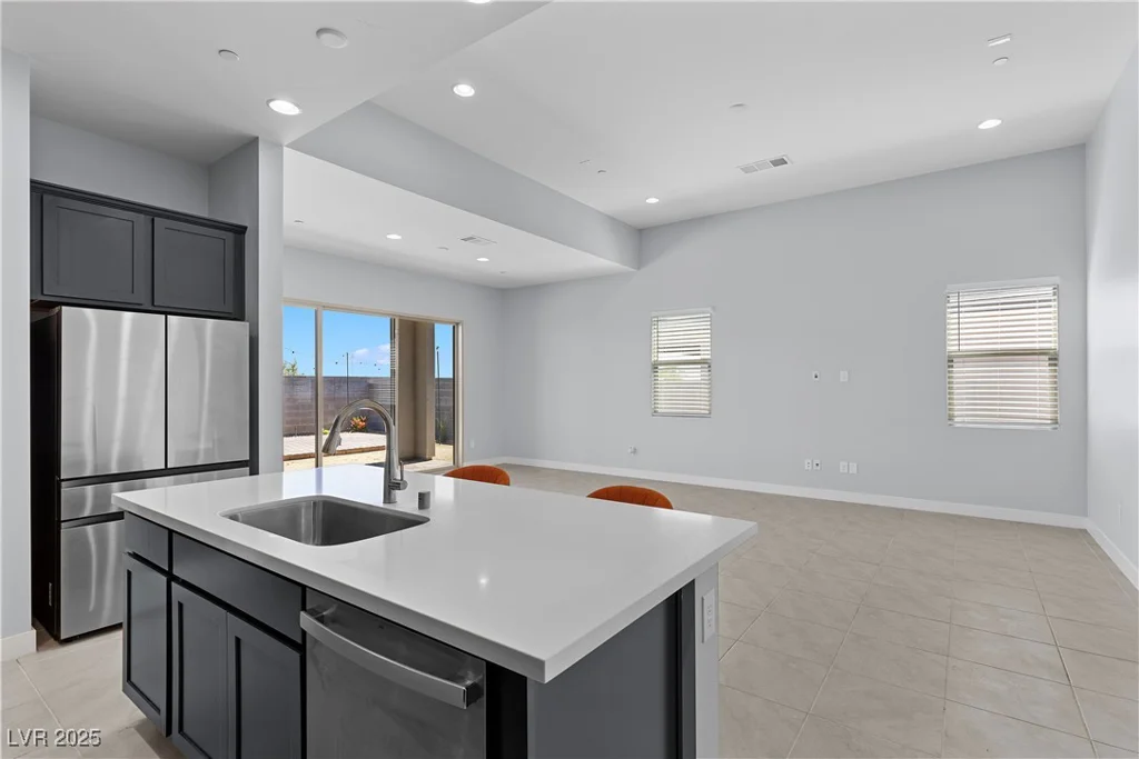 10158 Super Jovian, Las Vegas, NV 89143