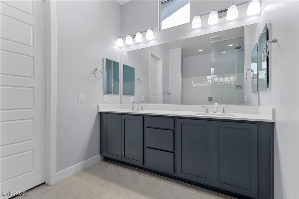 10158 Super Jovian, Las Vegas, NV 89143