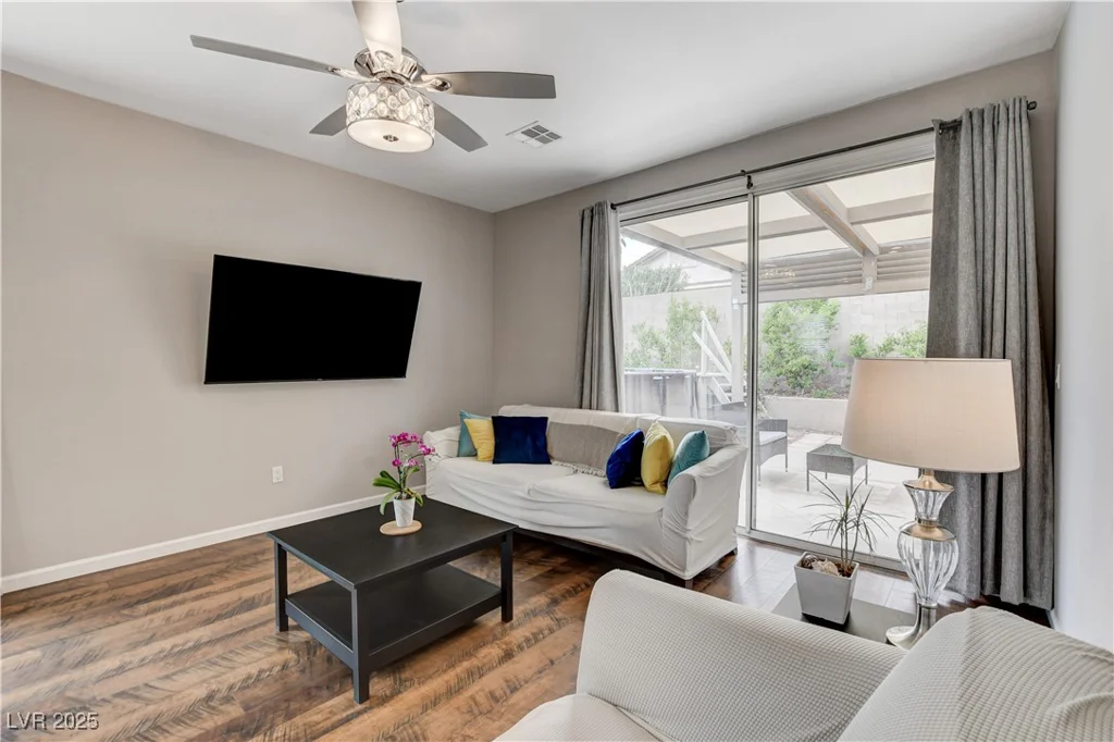 2613 Country Mile, Las Vegas, NV 89135