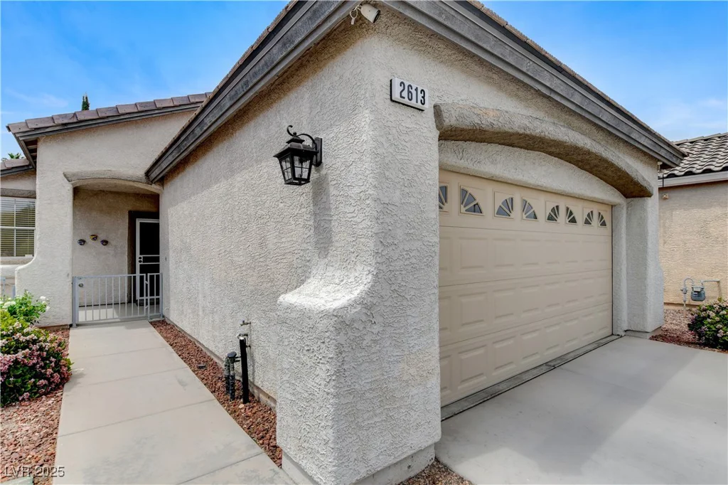 2613 Country Mile, Las Vegas, NV 89135