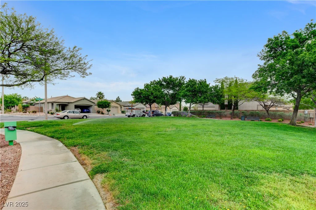 2613 Country Mile, Las Vegas, NV 89135
