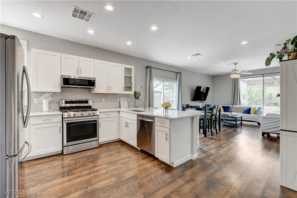 2613 Country Mile, Las Vegas, NV 89135