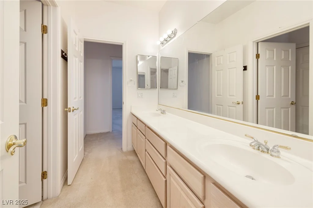 979 Evening Dew, Las Vegas, NV 89110