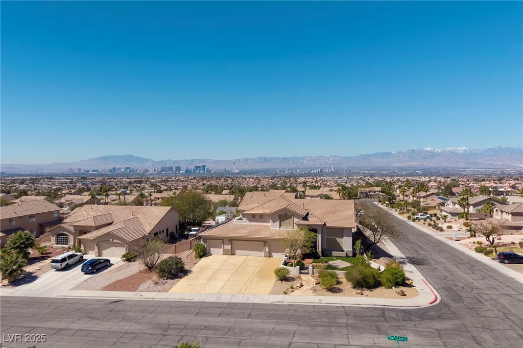979 Evening Dew, Las Vegas, NV 89110