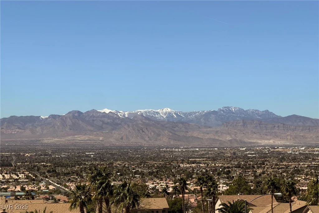 979 Evening Dew, Las Vegas, NV 89110