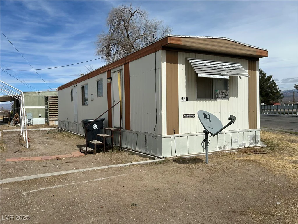 210 Bonnie Claire, Pahrump, NV 89048