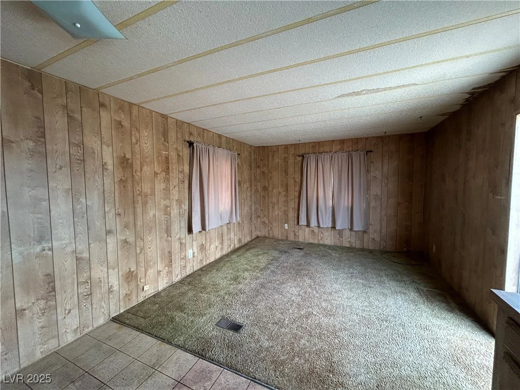 210 Bonnie Claire, Pahrump, NV 89048
