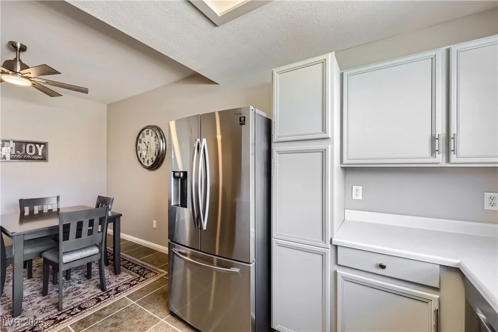 830 Carnegie, Henderson, NV 89052