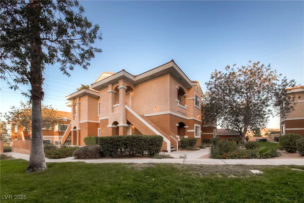 830 Carnegie, Henderson, NV 89052