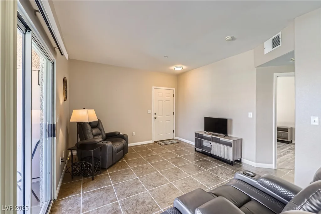 830 Carnegie, Henderson, NV 89052