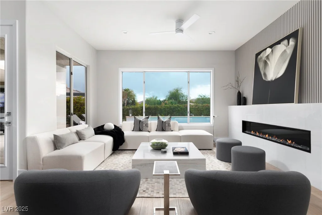 10261 Largo Sassetta, Las Vegas, NV 89135
