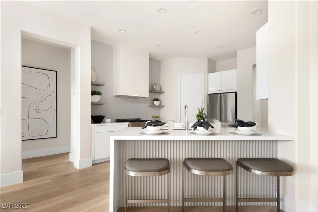 10261 Largo Sassetta, Las Vegas, NV 89135