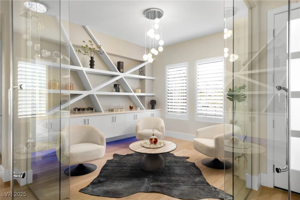 10261 Largo Sassetta, Las Vegas, NV 89135