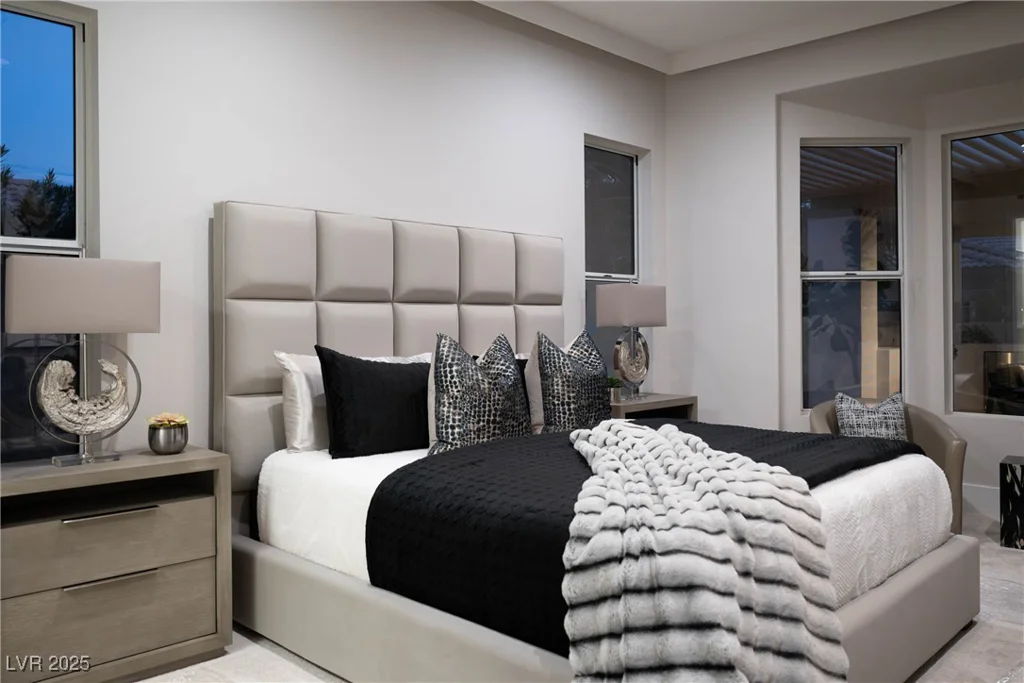 10261 Largo Sassetta, Las Vegas, NV 89135