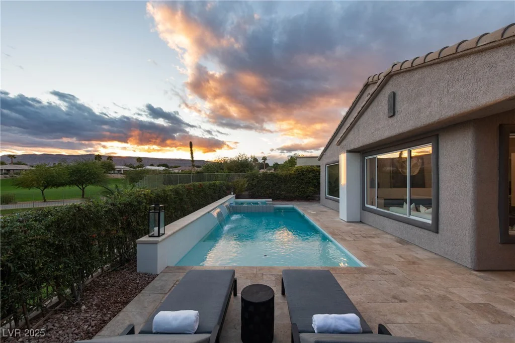 10261 Largo Sassetta, Las Vegas, NV 89135
