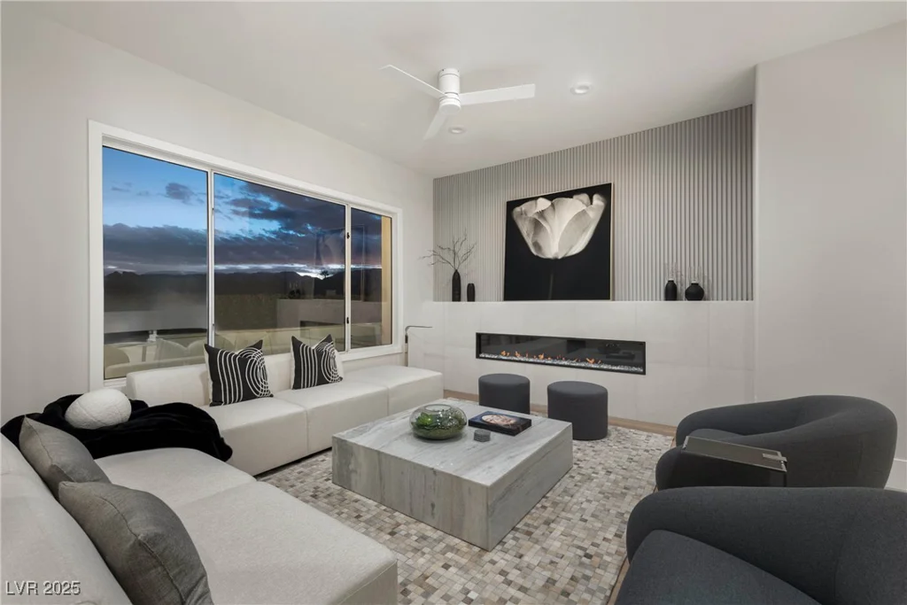10261 Largo Sassetta, Las Vegas, NV 89135