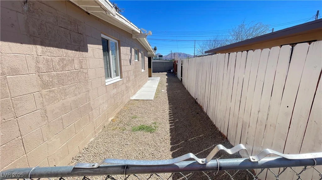1308 Harriet, Las Vegas, NV 89101